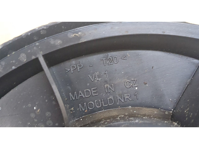 Моторчик печки  Skoda Octavia (A5) 2008-2013 1K2820015G      1K2820015G   