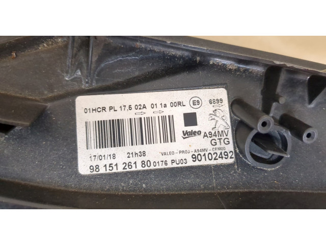 Фара передняя Peugeot 2008 2013-2019 левая