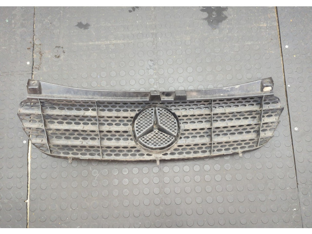 Решетка радиатора  Mercedes Vito W639 2003-2014          A6398800185
