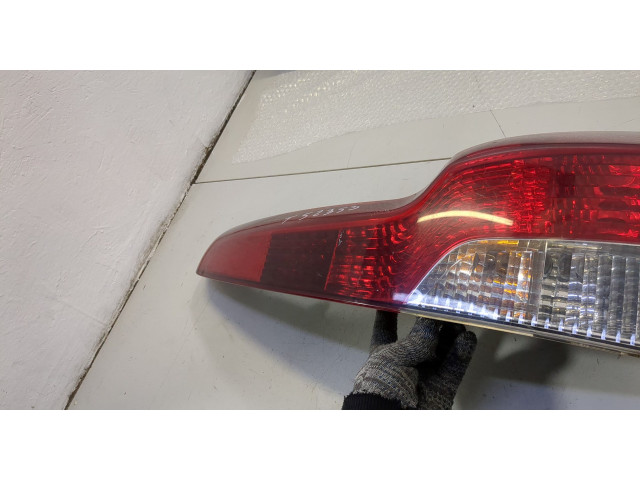 Задний фонарь          