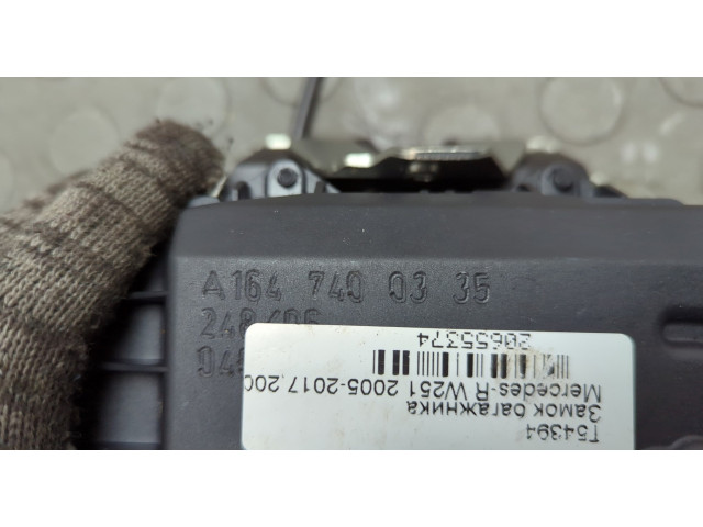 Замок багажника  Mercedes R W251 2005-2017       