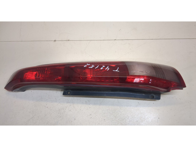 Задний фонарь Nissan X-Trail (T30) 2001-2006