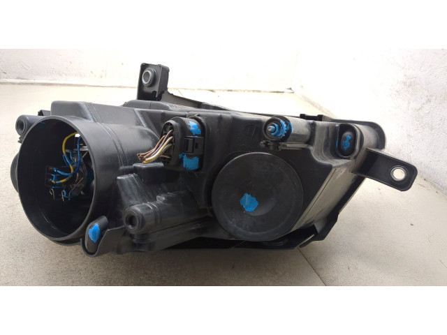 Фара передняя  Volkswagen Passat 6 2005-2010 правая 