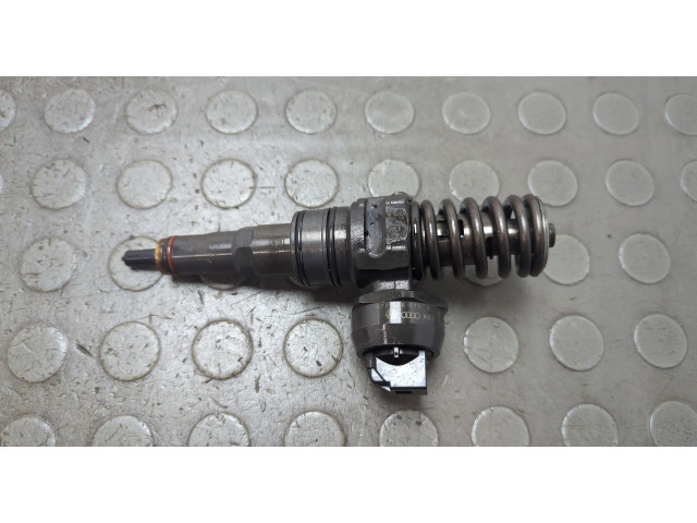 Форсунка топливная Volkswagen Touareg 2006-2010