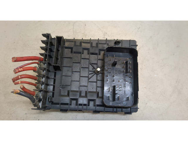 Блок предохранителей Volkswagen Golf 6 2009-2012 1K0937125D