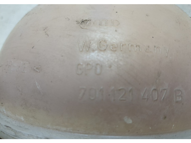 Бачок расширительный  Volkswagen Transporter 4 1991-2003 701121407B   