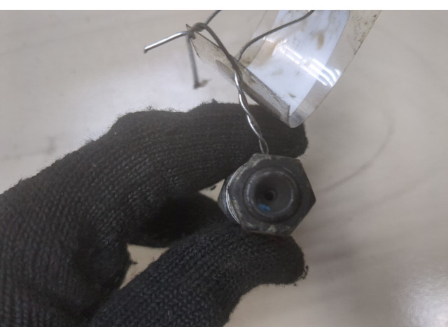 Форсунка топливная Mitsubishi Pajero 1990-2000