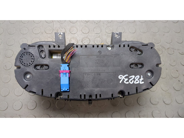 Панель приборов Volkswagen Golf 6 2009-2012