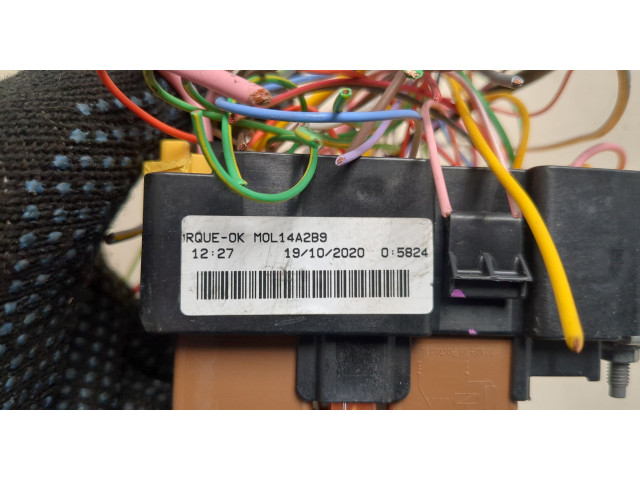 Блок предохранителей  Citroen Berlingo 2018-2024         