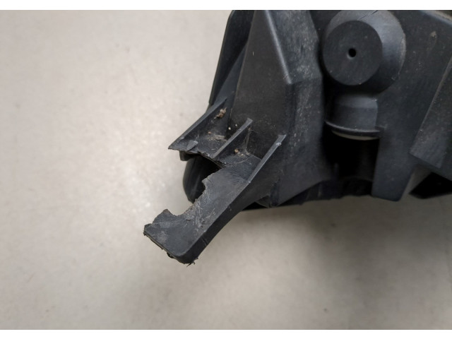 Фара передняя Mitsubishi Colt 2002-2012 правая