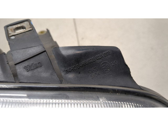 Фара передняя  Volkswagen Golf 4 1997-2005 правая 