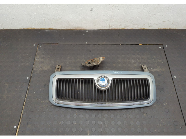 Решетка радиатора  Skoda Fabia 1999-2007          