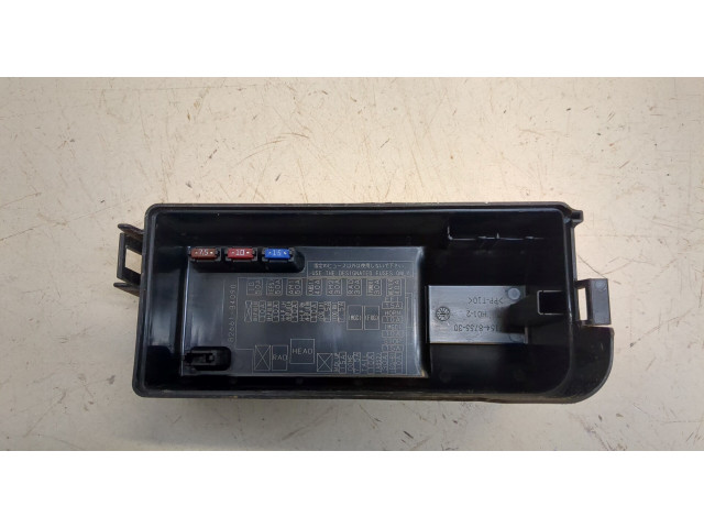 Крышка блока предохранителей Daihatsu Terios 2