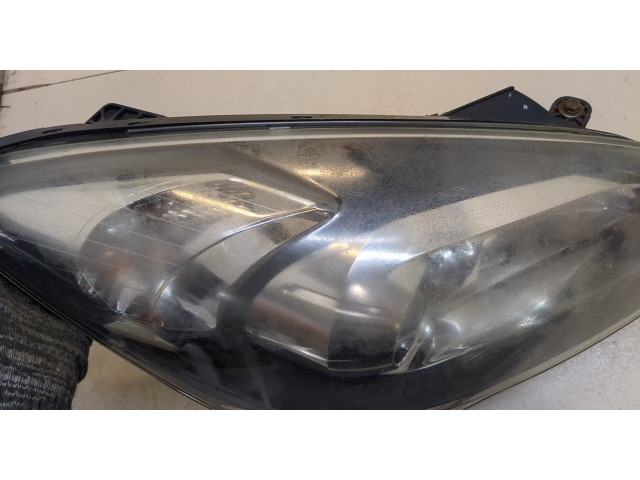 Фара передняя  KIA Ceed 2007-2012 правая 