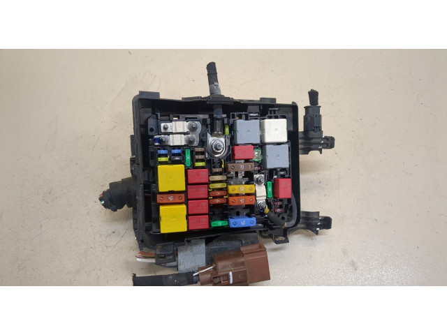 Блок предохранителей  Peugeot 3008 2020-         