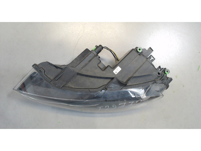 Фара передняя Audi Q3 2011-2014 левая