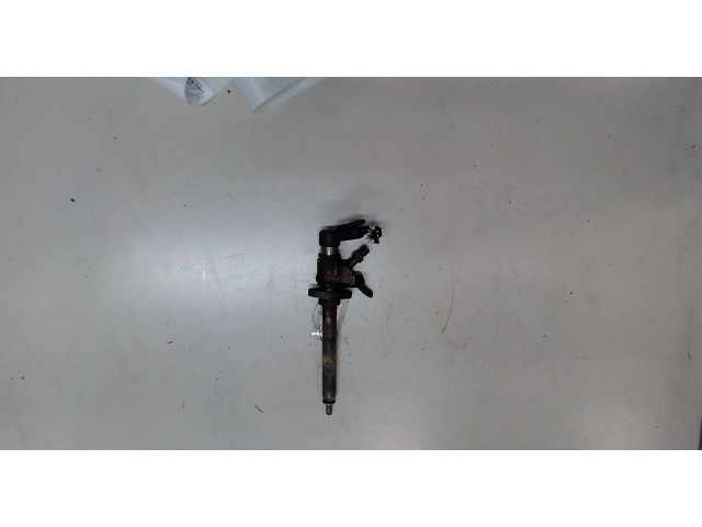 Форсунка топливная  Peugeot Expert 2007-2016    9657144580     