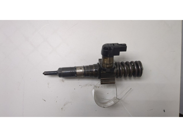 Форсунка топливная Audi A3 (8PA) 2004-2008 03G130073T