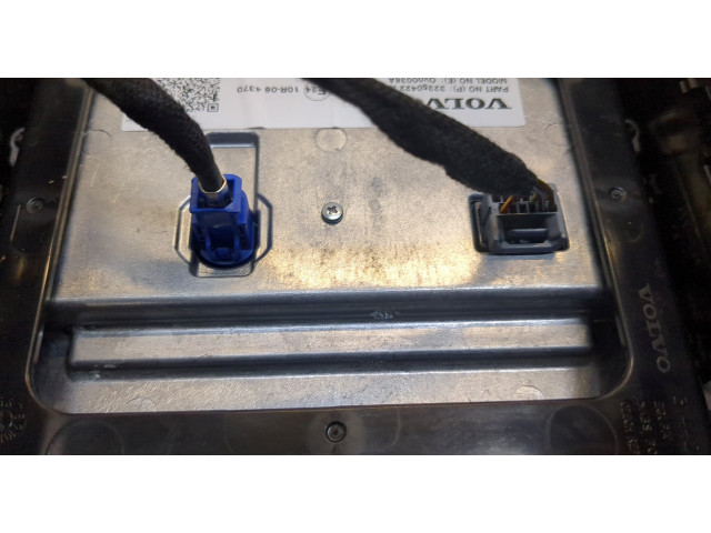 Дисплей бортового компьютера Volvo XC40