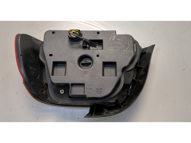 Задний фонарь