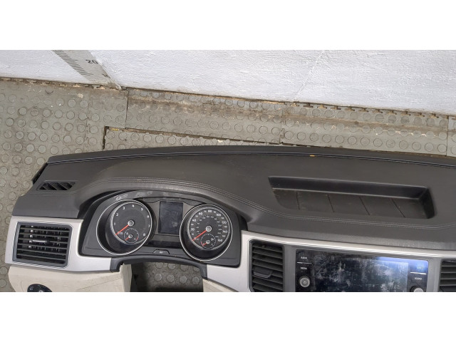 Панель приборов  Volkswagen Atlas 2017-2020       3CN920850B     