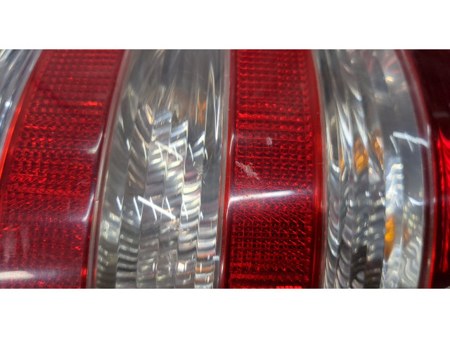 Задний фонарь        Mercedes C W203 2000-2007 