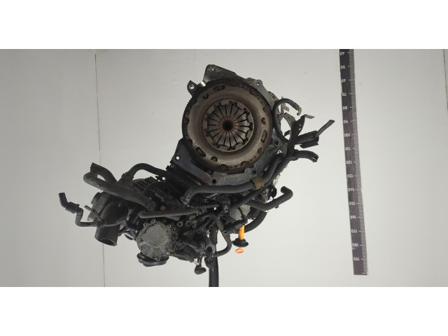 Форсунка топливная Volkswagen Golf 5 2003-2009 038130073BR