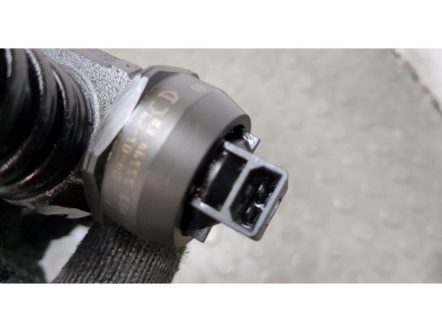 Форсунка топливная  Ford Galaxy 2000-2006    038130073BA     