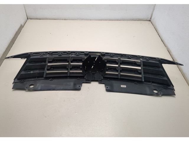 Решетка радиатора Volkswagen Jetta 6 2010-2018 5C6853651BA