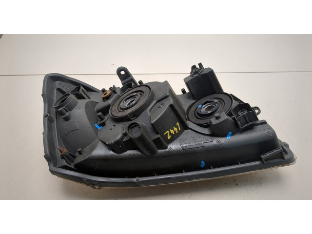 Фара передняя Toyota Highlander 1 2001-2007 левая