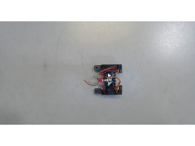 Блок предохранителей  Mercedes E W211 2002-2009      13943281c     3.2