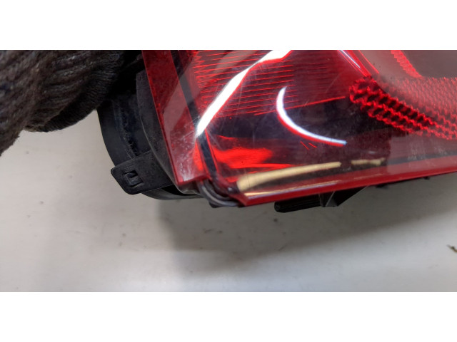 Задний фонарь