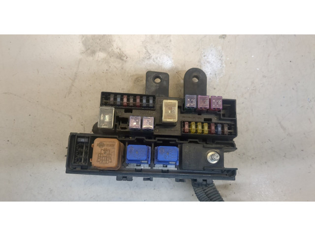 Блок предохранителей Nissan Pathfinder 1996-2005