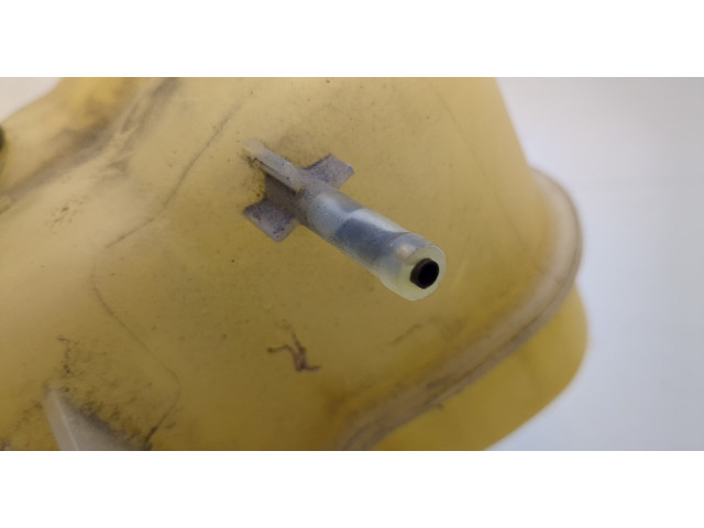 Бачок расширительный  Cadillac STS 2004-2011 15882261   