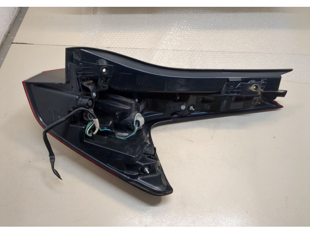 Задний фонарь 8330B329