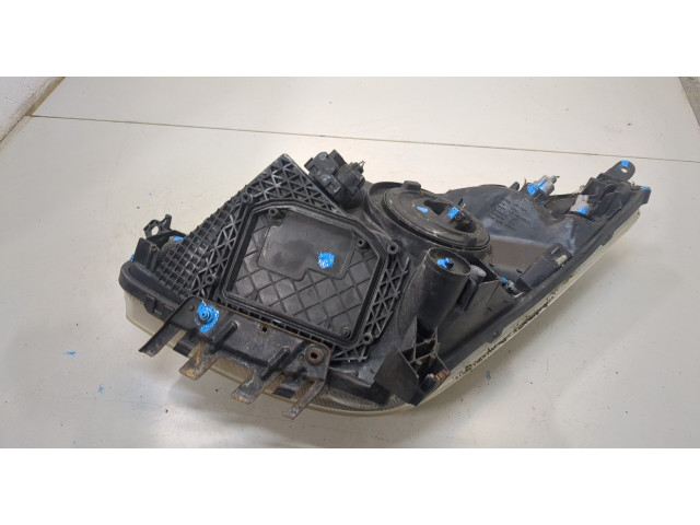 Фара передняя Toyota Prius 2003-2009 правая