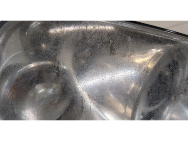 Фара передняя  Volkswagen Touareg 2002-2007 правая 