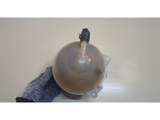 Бачок расширительный  Volkswagen Golf Plus    