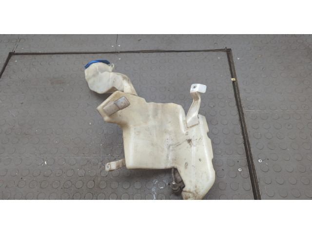 Бачок омывателя  Volkswagen Passat 5 2000-2005    