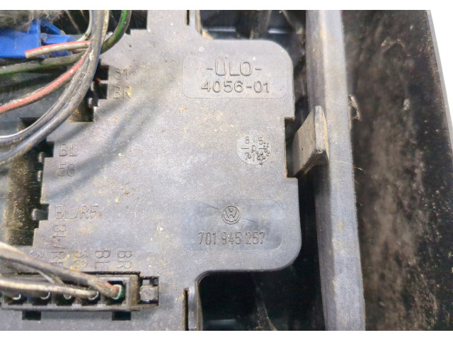 Задний фонарь