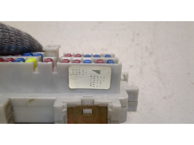 Блок предохранителей  Infiniti QX56 2004-2010         