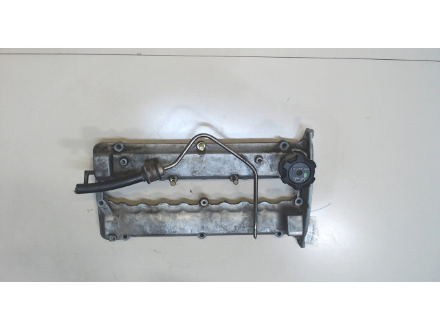 Клапанная крышка двигателя ДВС  Mitsubishi Carisma 1.8     