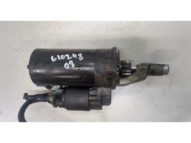 Стартер  Volkswagen Passat 5 2000-2005 2.5     