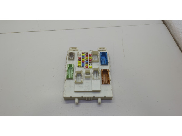 Блок предохранителей  Ford Focus 3 2011-2015         