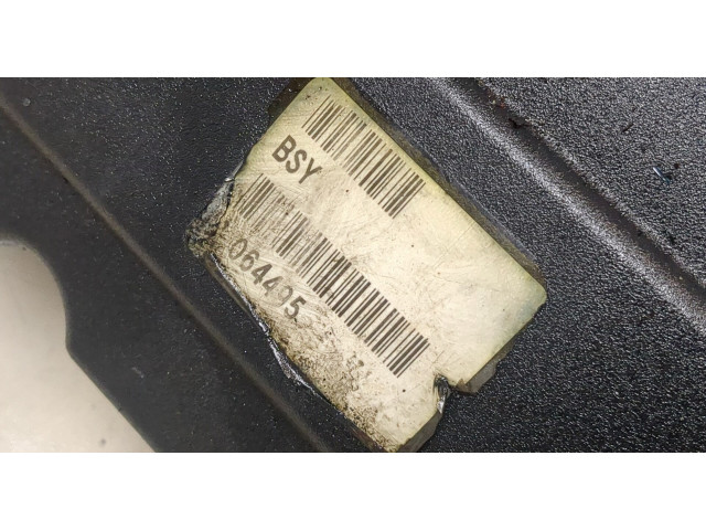 Клапанная крышка двигателя ДВС Mitsubishi Outlander XL 2006-2012