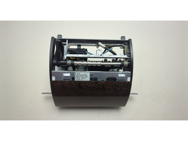 Дисплей бортового компьютера Audi A8 (D3) 2002-2010