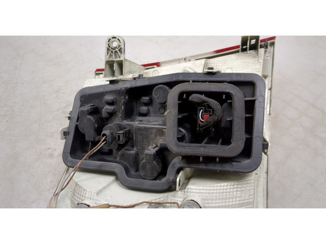 Задний фонарь