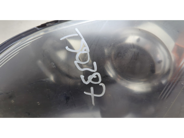 Фара передняя Mazda 3 (BK) 2003-2009 левая