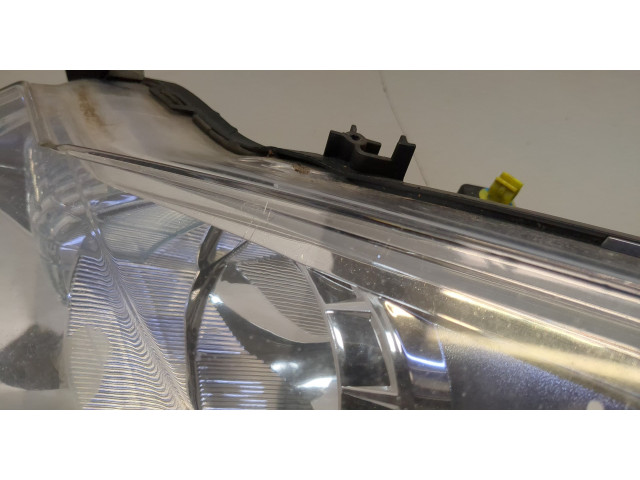 Фара передняя  Citroen C3 2009-2016 левая 