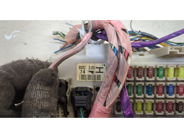 Блок предохранителей Toyota Land Cruiser Prado (120) - 2002-2009